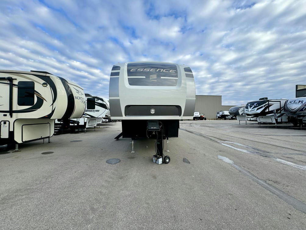 2024 Essence 25RK