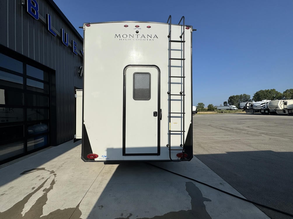 2024 Montana High Country 381TB