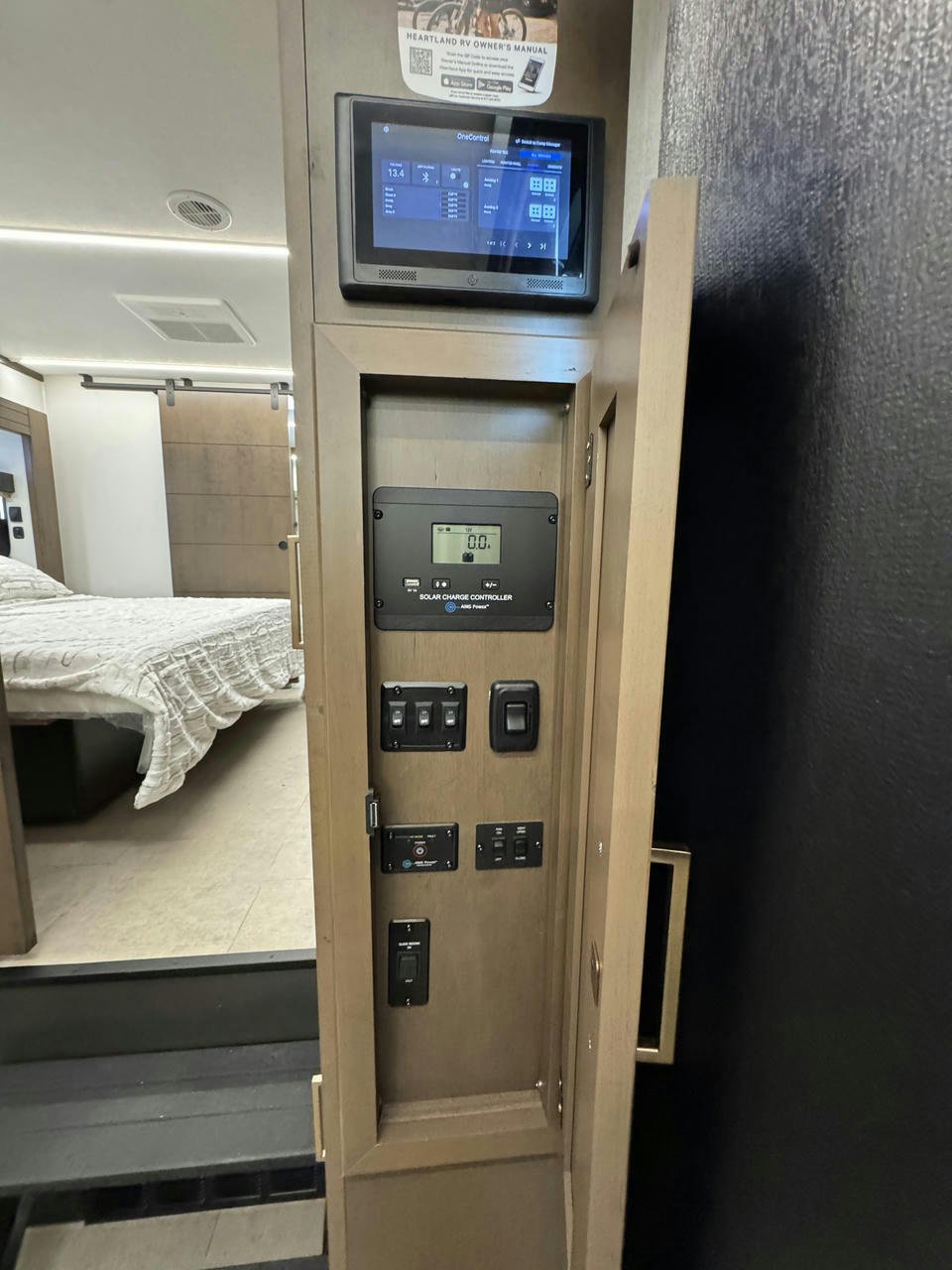 2025 Bighorn 391MFB