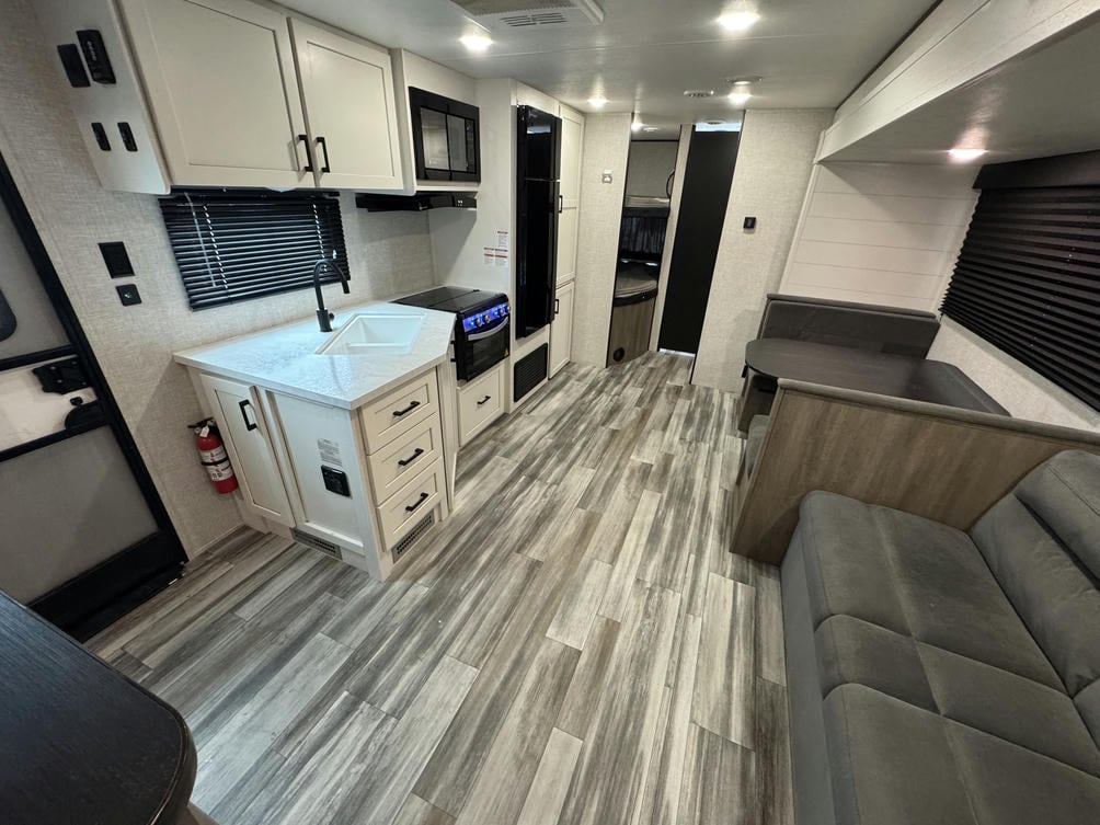 2025 Jay Flight SLX 261BHS