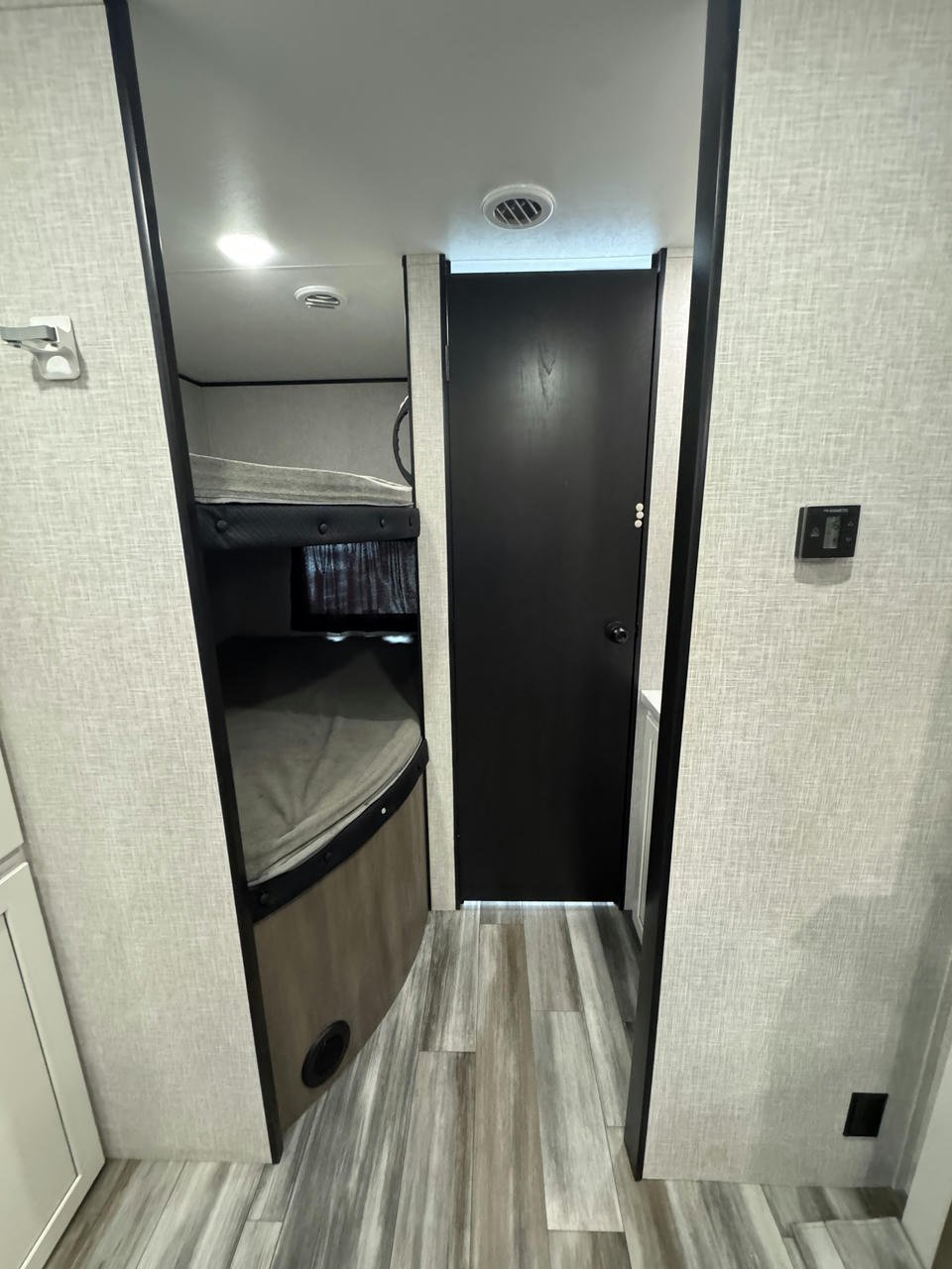 2025 Jay Flight SLX 261BHS