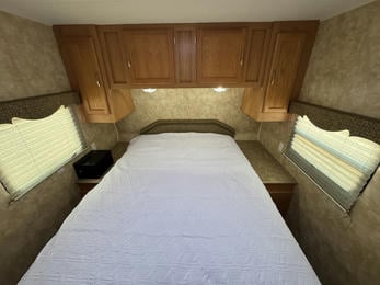 2007 Coachmen 32BHS