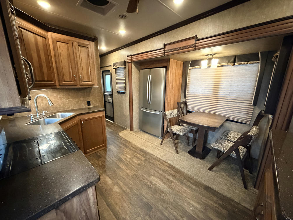 2016 Durango 380 FLF