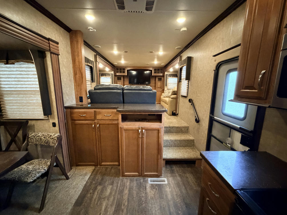 2016 Durango 380 FLF