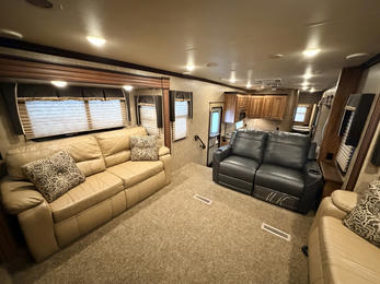 2016 Durango 380 FLF