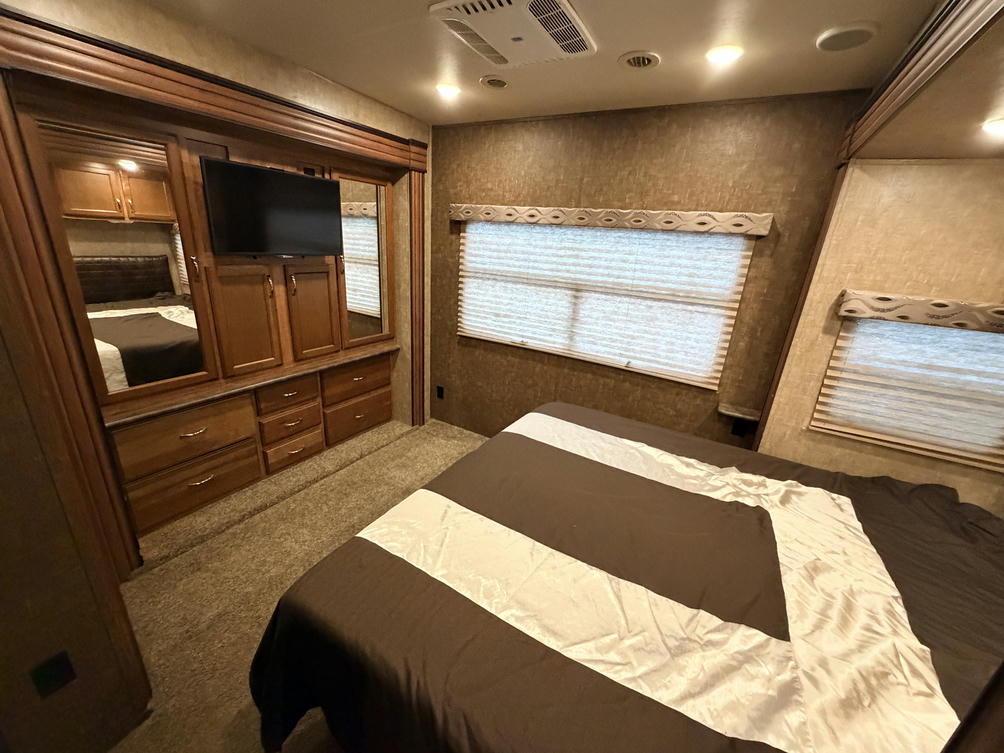 2016 Durango 380 FLF