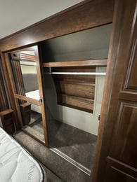 2017 Avalanche 320RS