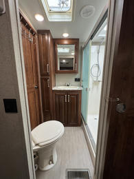 2017 Avalanche 320RS