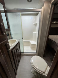 2017 Avalanche 320RS