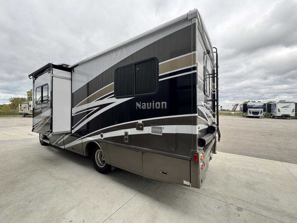 2017 Navion 24G