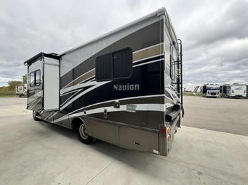 2017 Navion 24V