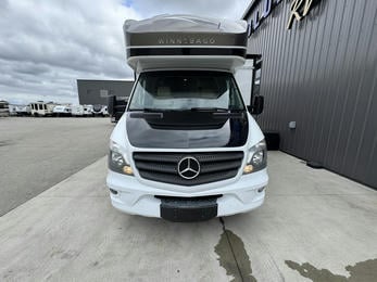 2017 Navion 24V