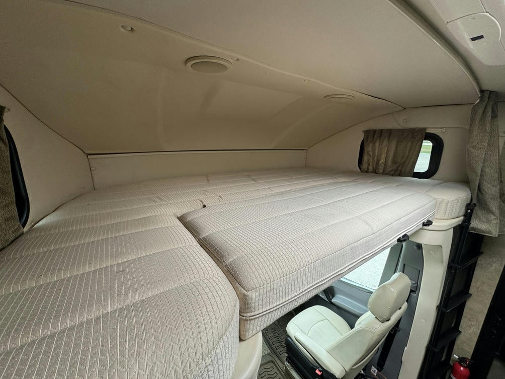 2017 Navion 24V