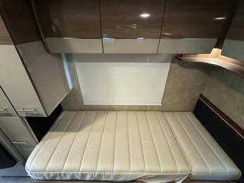 2017 Navion 24V