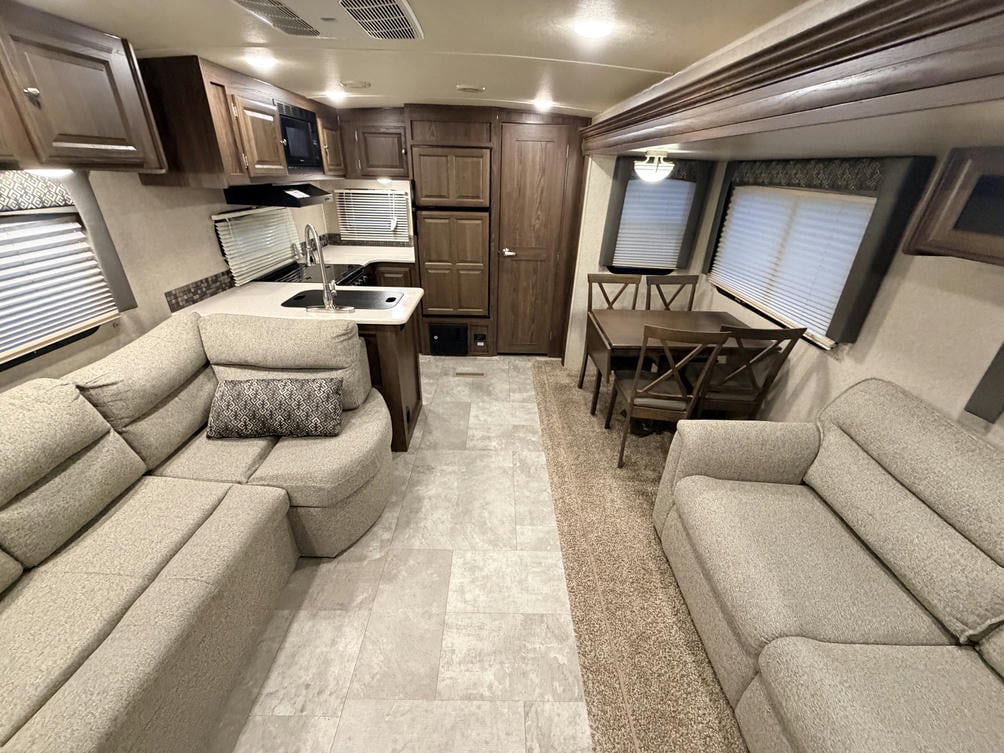 2018 Flagstaff 29RKWS