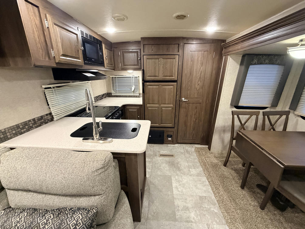 2018 Flagstaff 29RKWS