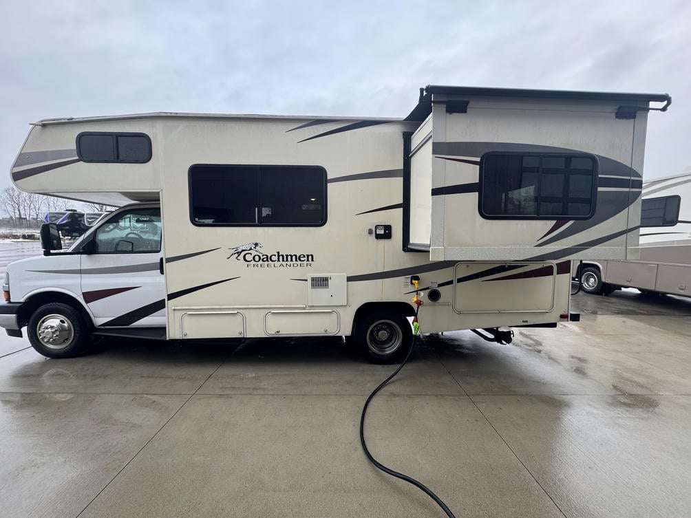 2018 Freelander 21RS