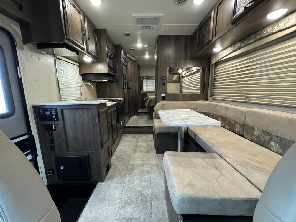 2018 Freelander 21RS