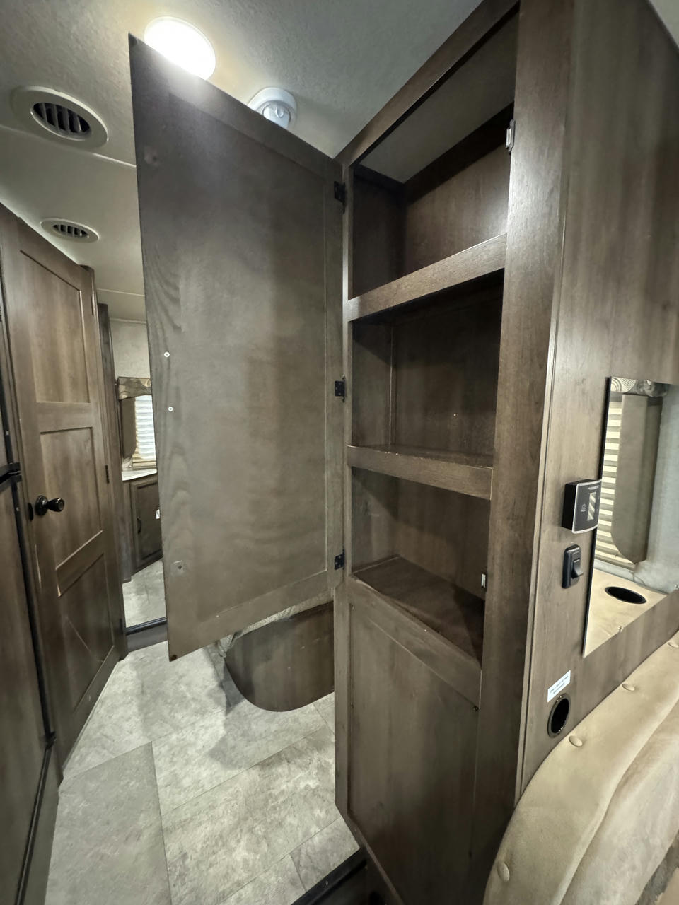 2018 Freelander 21RS