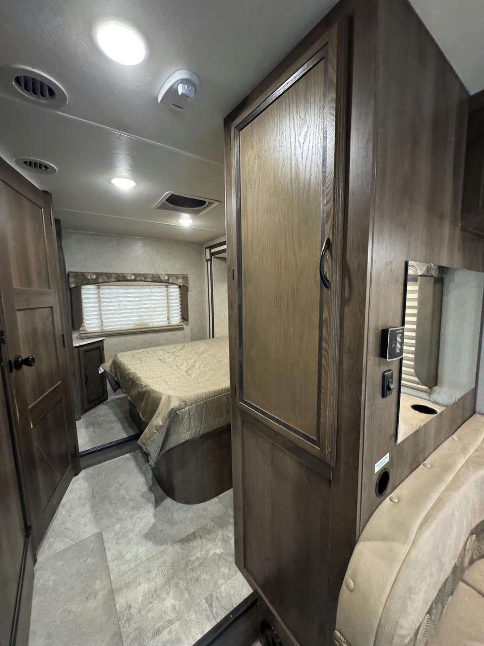 2018 Freelander 21RS