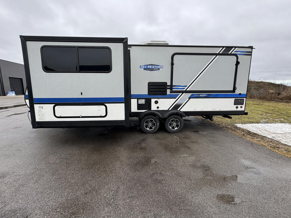 2019 Jay Feather X23E
