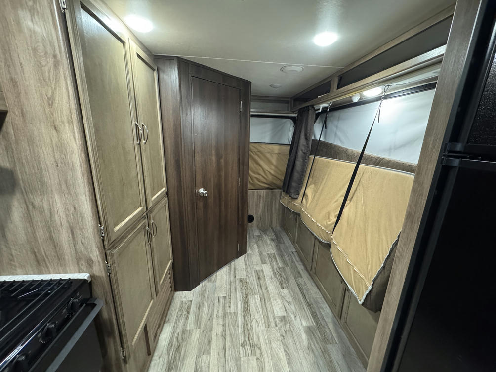 2019 Jay Feather X23E