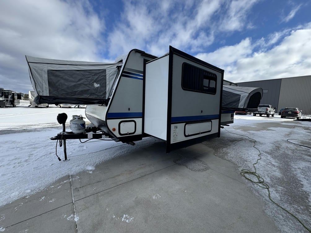 2019 Jay Feather X23E