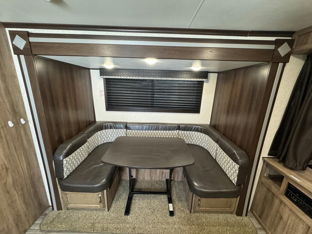 2019 Jay Feather X23E