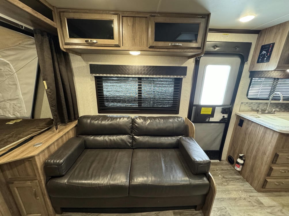 2019 Jay Feather X23E