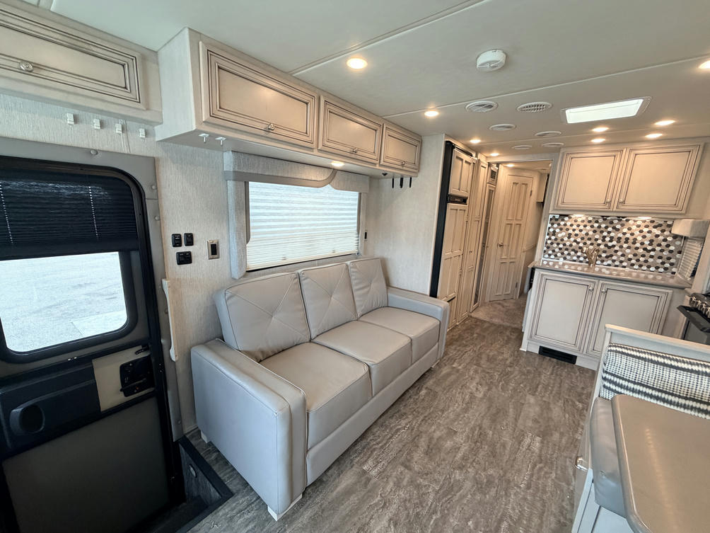 2021 Bay Star Sport 2813