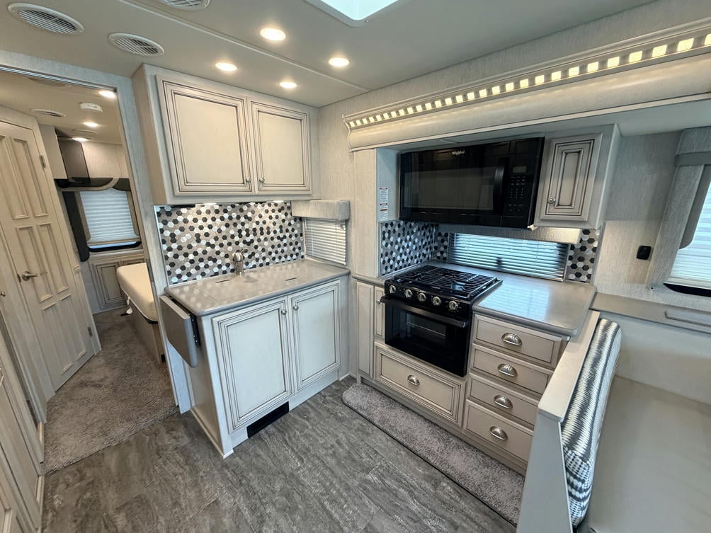 2021 Bay Star Sport 2813