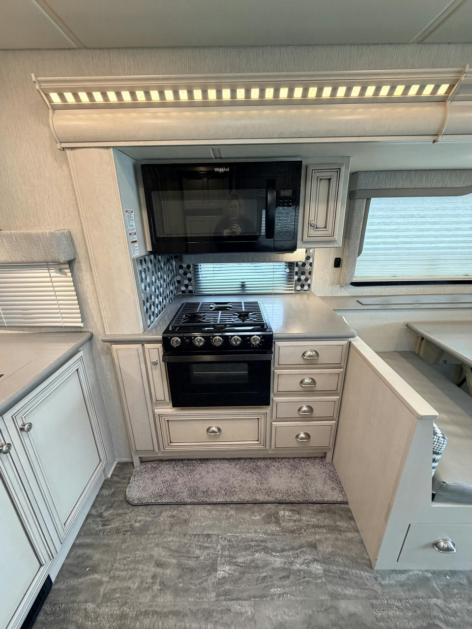 2021 Bay Star Sport 2813