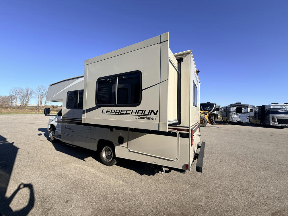 2021 Leprechaun 210RS 