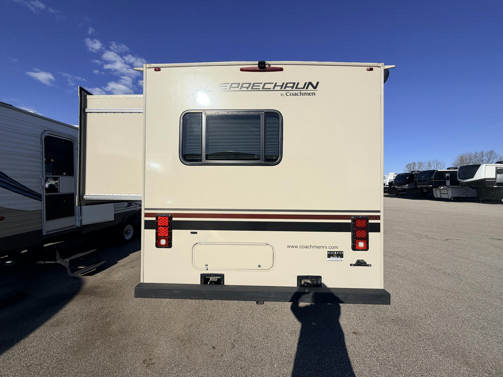 2021 Leprechaun 210RS 