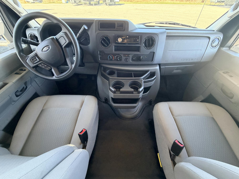 2021 Leprechaun 210RS 