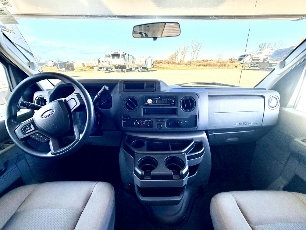 2021 Leprechaun 210RS 