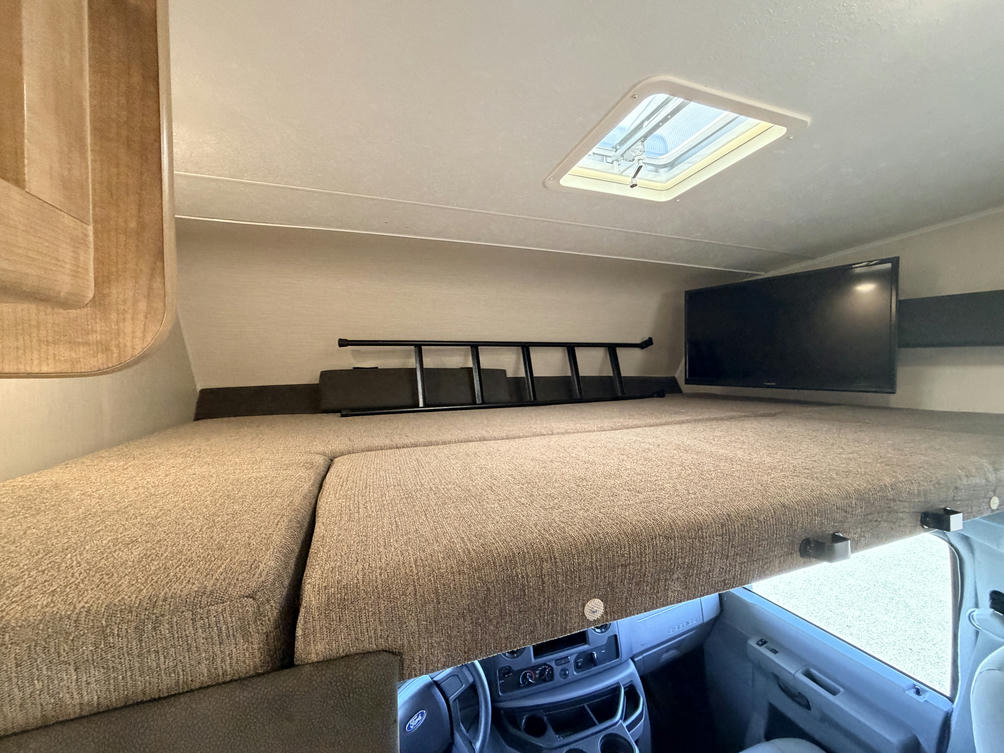 2021 Leprechaun 210RS 