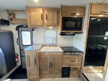 2021 Leprechaun 210RS 