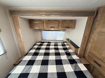 2021 Leprechaun 210RS 