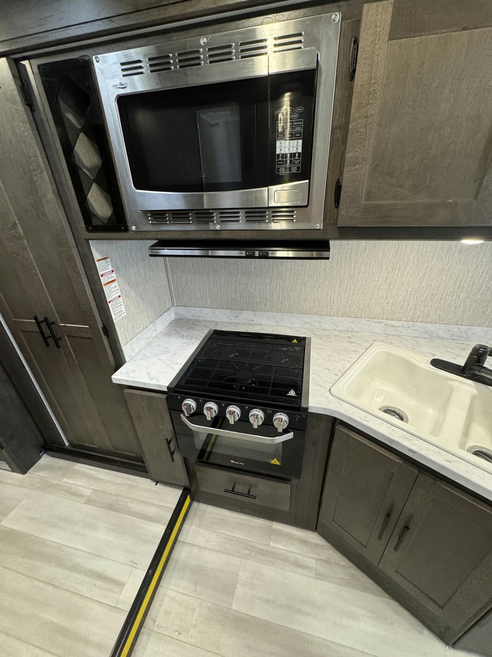 2021 Leprechaun 311FS