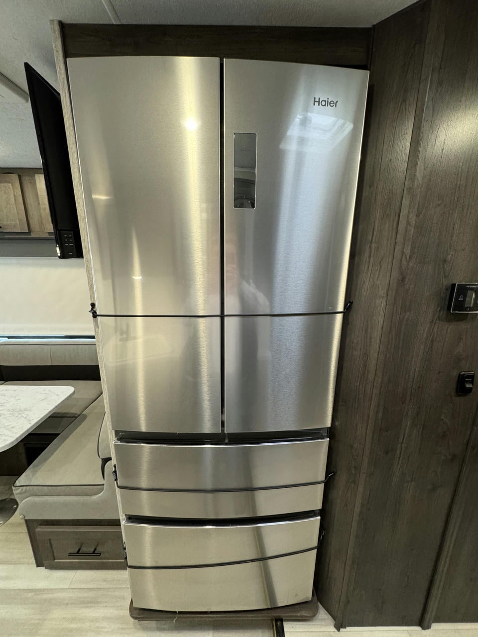 2021 Leprechaun 311FS