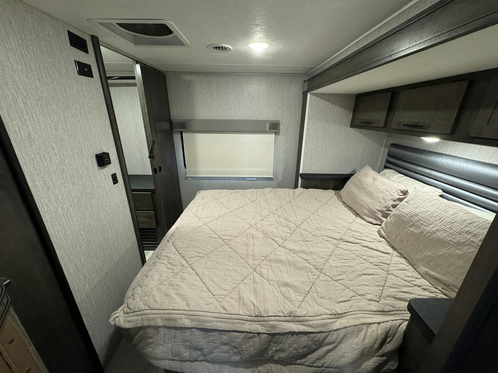 2021 Leprechaun 311FS