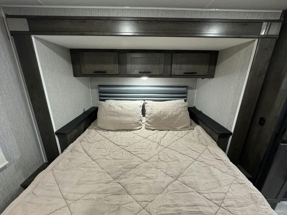 2021 Leprechaun 311FS