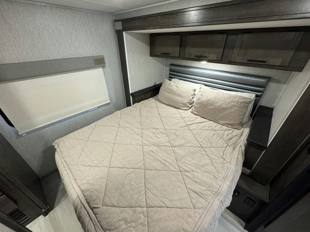 2021 Leprechaun 311FS