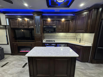 2021 Mobile Suite 40KSSB4