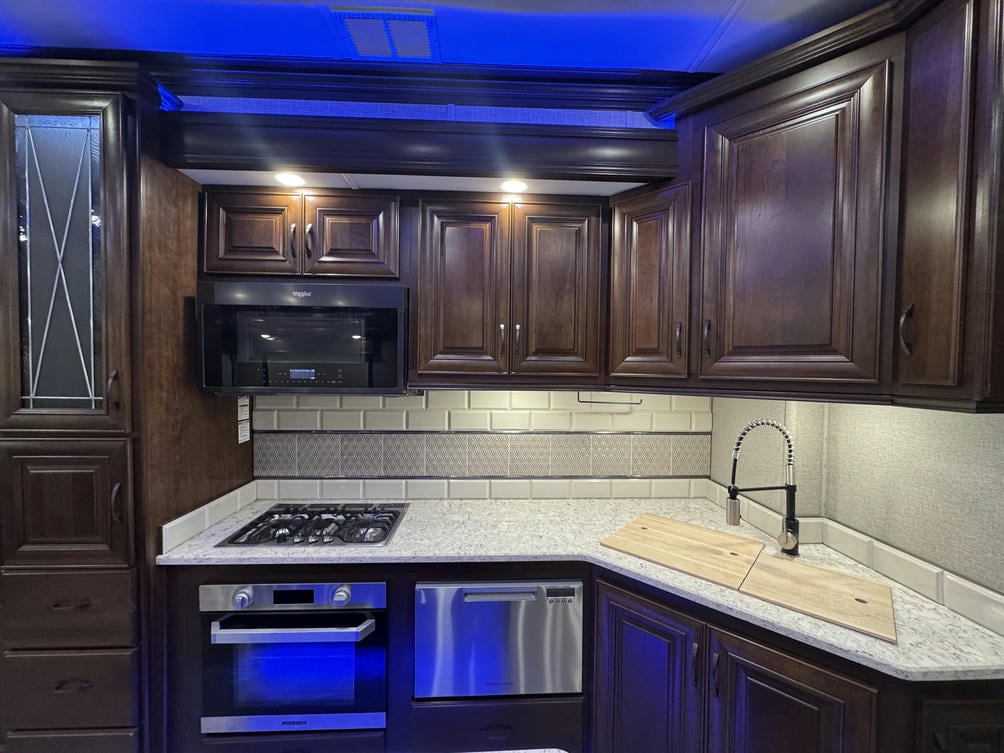 2021 Mobile Suite 40KSSB4