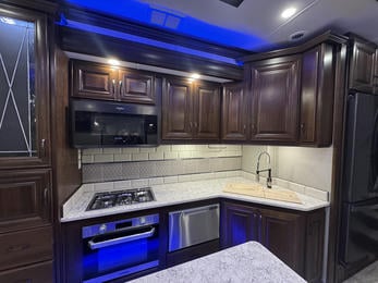 2021 Mobile Suite 40KSSB4