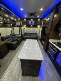 2021 Mobile Suite 40KSSB4