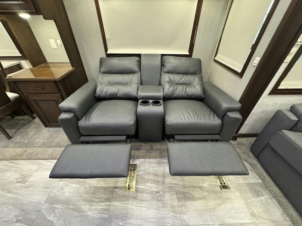 2021 Mobile Suite 40KSSB4