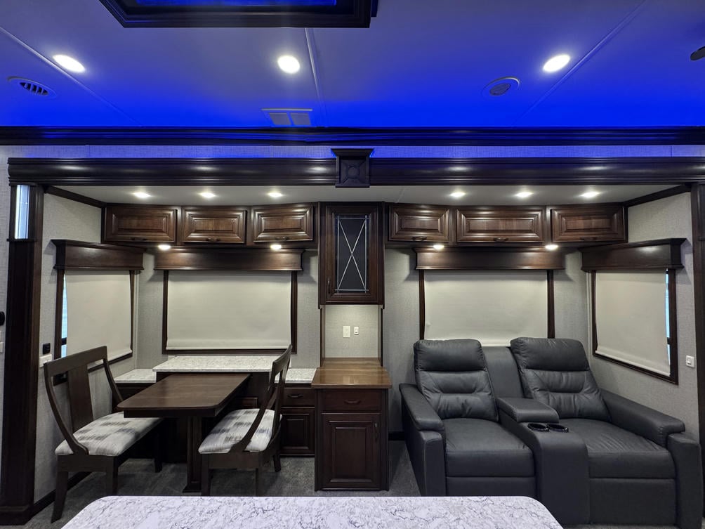 2021 Mobile Suite 40KSSB4